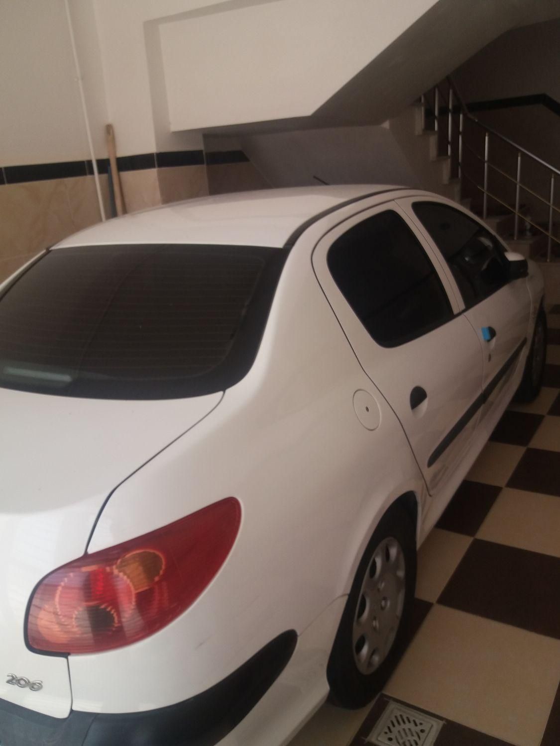 پژو ۲۰۶ صندوق دار v8 - 1395