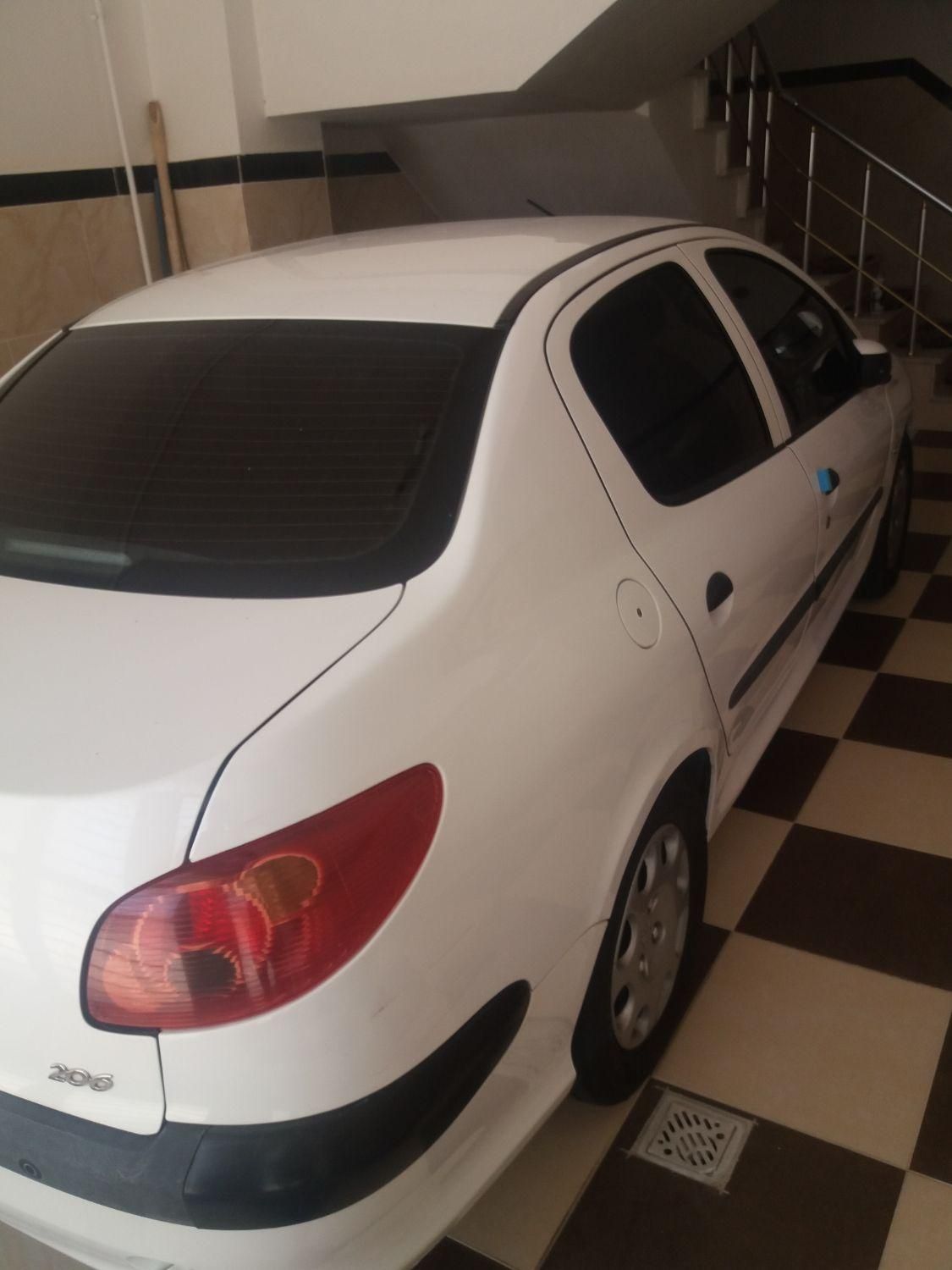 پژو ۲۰۶ صندوق دار v8 - 1395