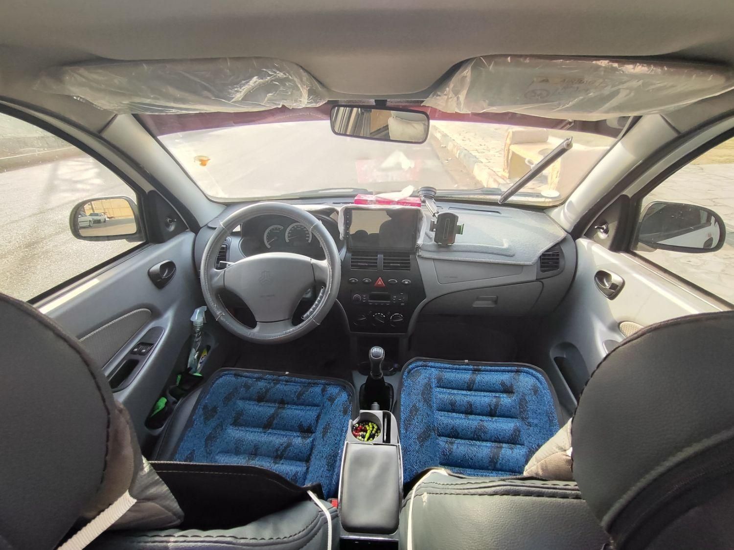 تیبا صندوق دار LX - 1401
