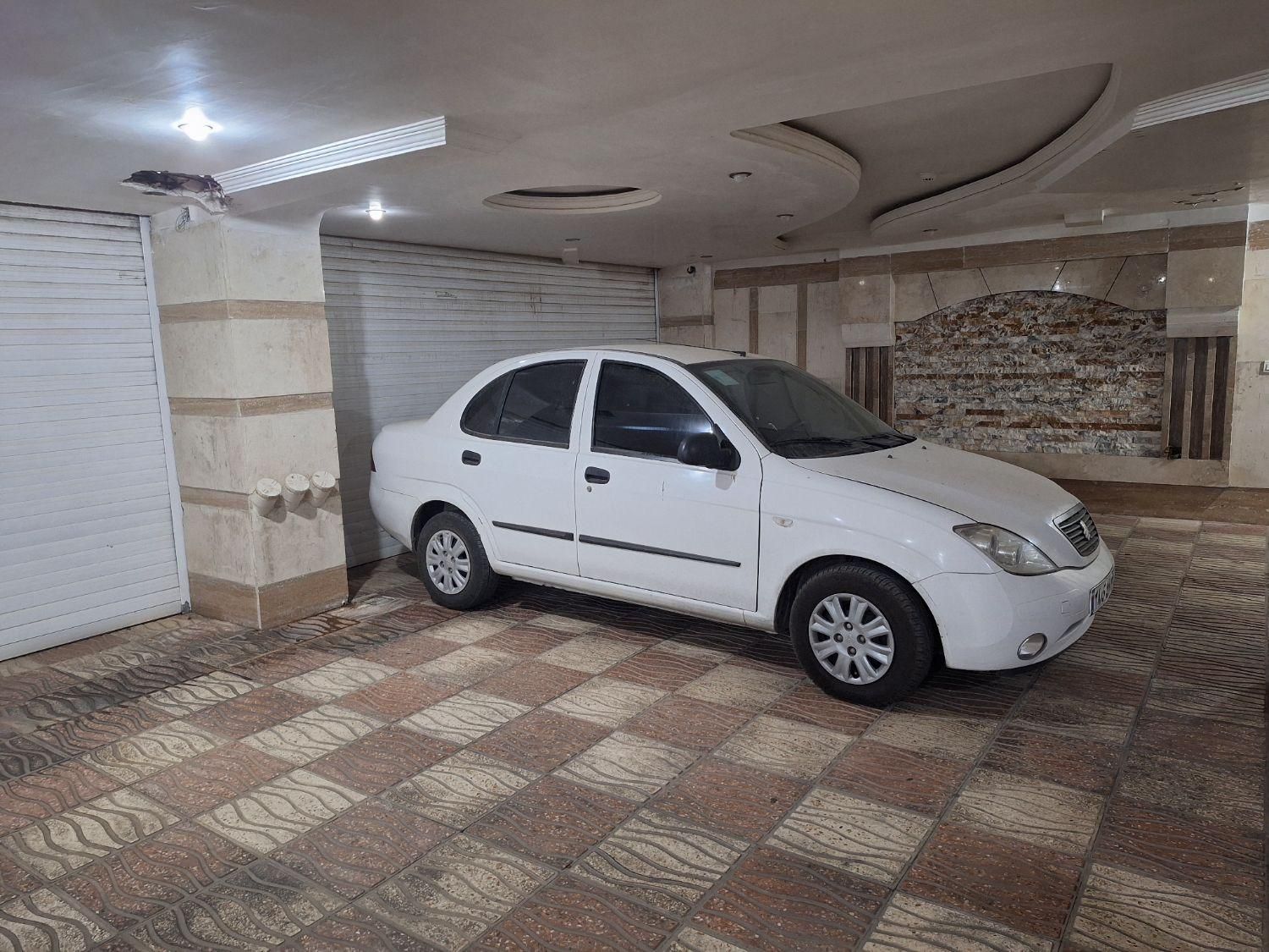 تیبا صندوق دار SX - 1400