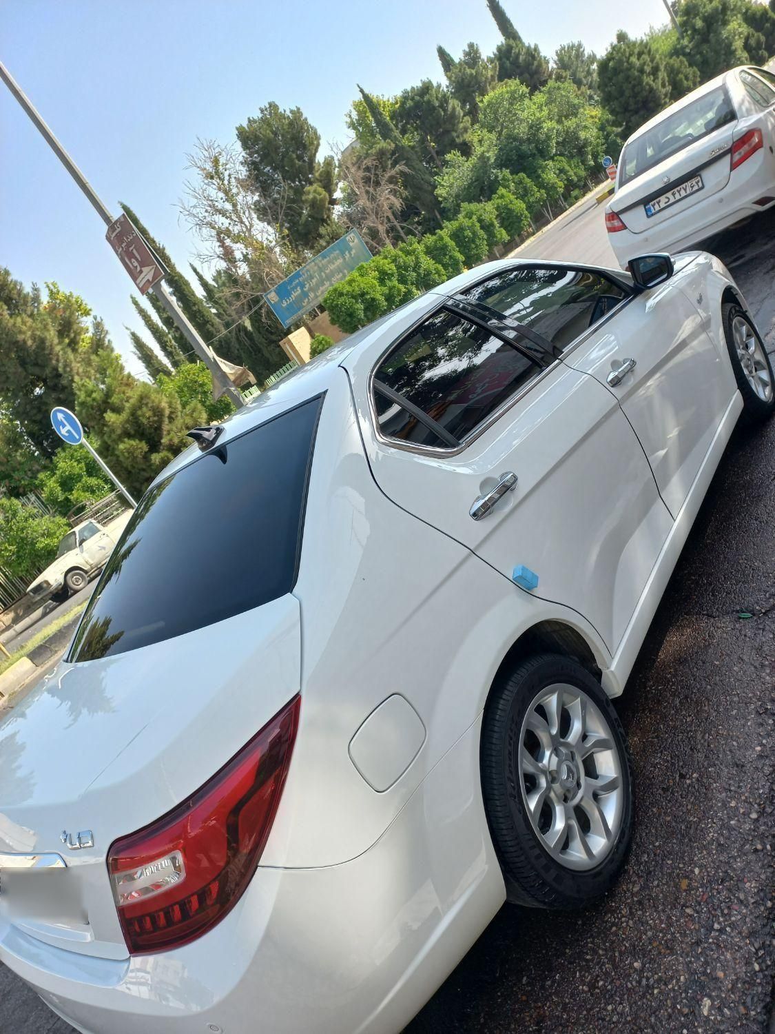 دنا پلاس توربو شارژ 6 دنده توربو - 1402