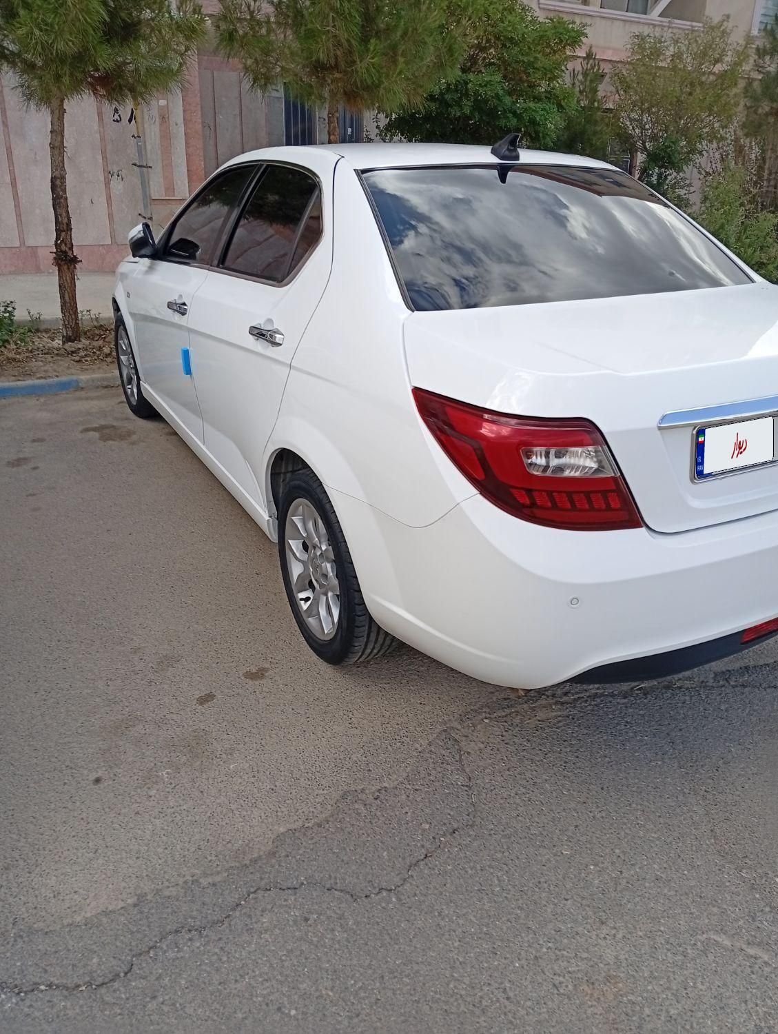 دنا پلاس توربو اتوماتیک - 1401