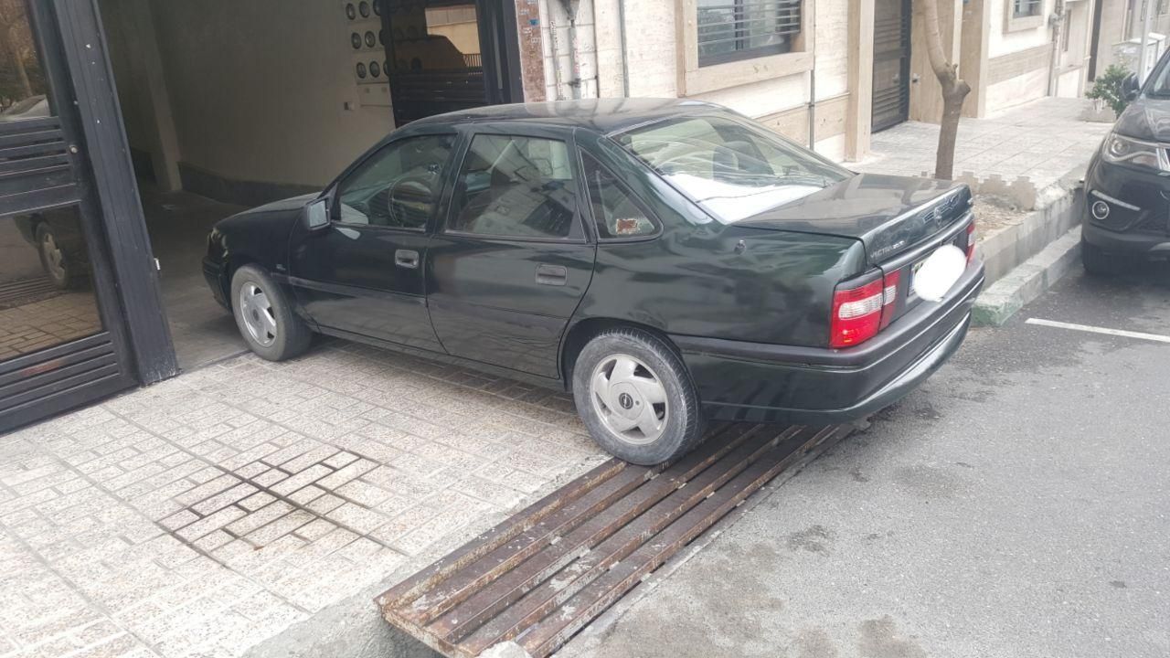 اپل وکترا دنده ای - 1995