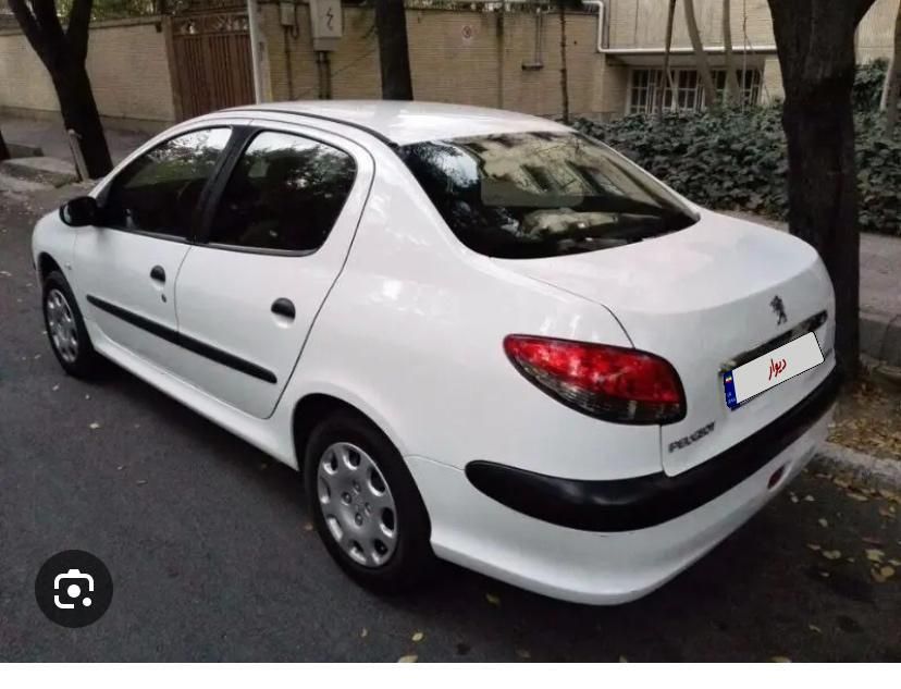پژو ۲۰۶ صندوق دار v8 - 1394