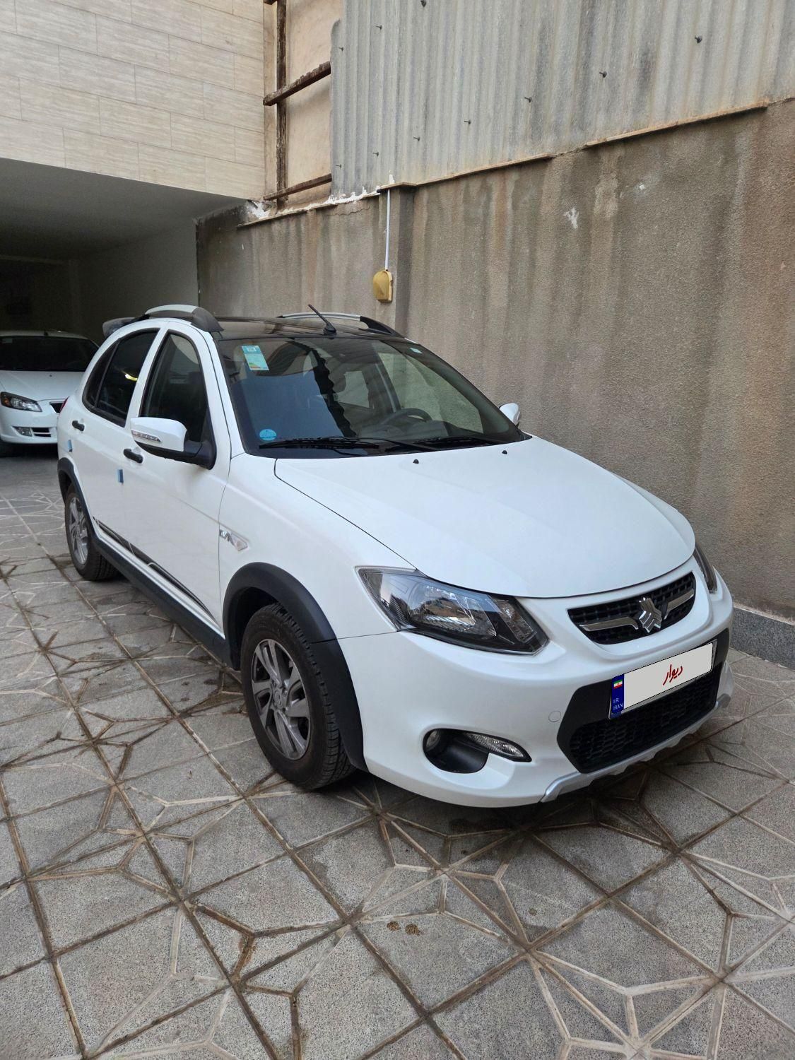 خودرو کوییک، R پلاس آگهی ann_18404312