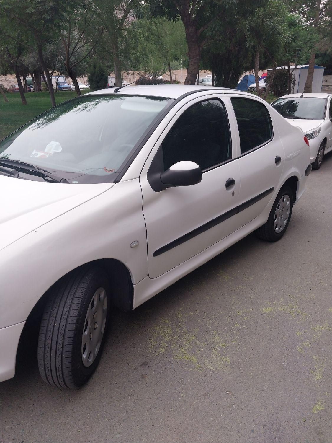 پژو ۲۰۶ صندوق دار v8 - 1397