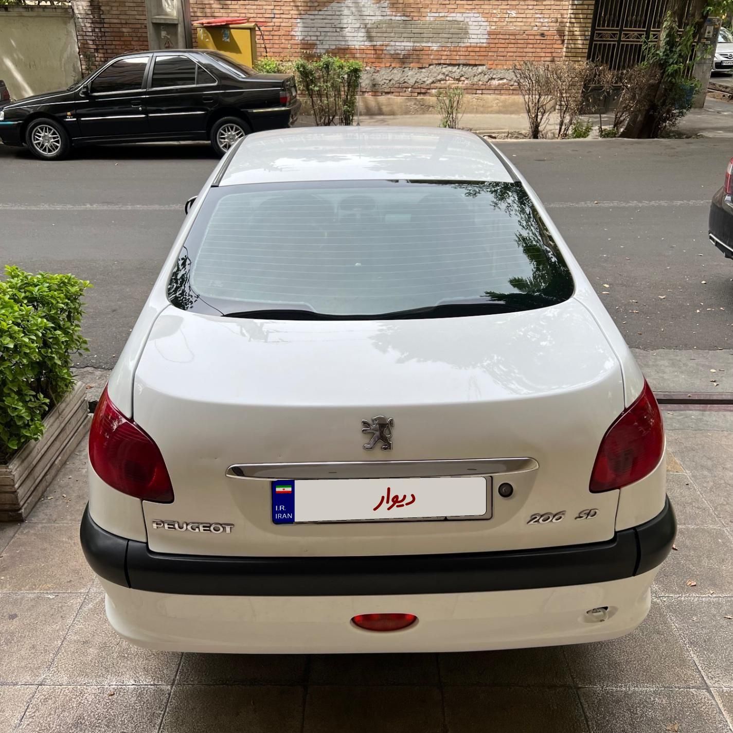 پژو ۲۰۶ صندوق دار v8 - 1390