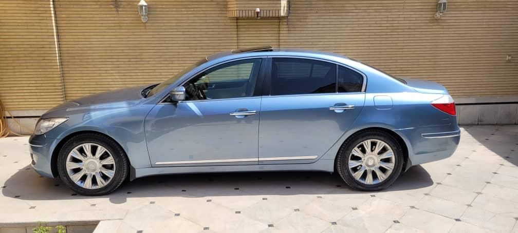 هیوندای جنسیس فول - 2010