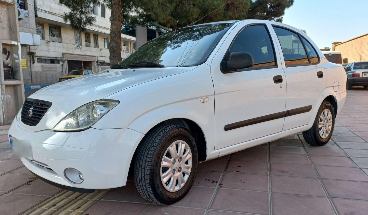 تیبا صندوق دار SX - 1392