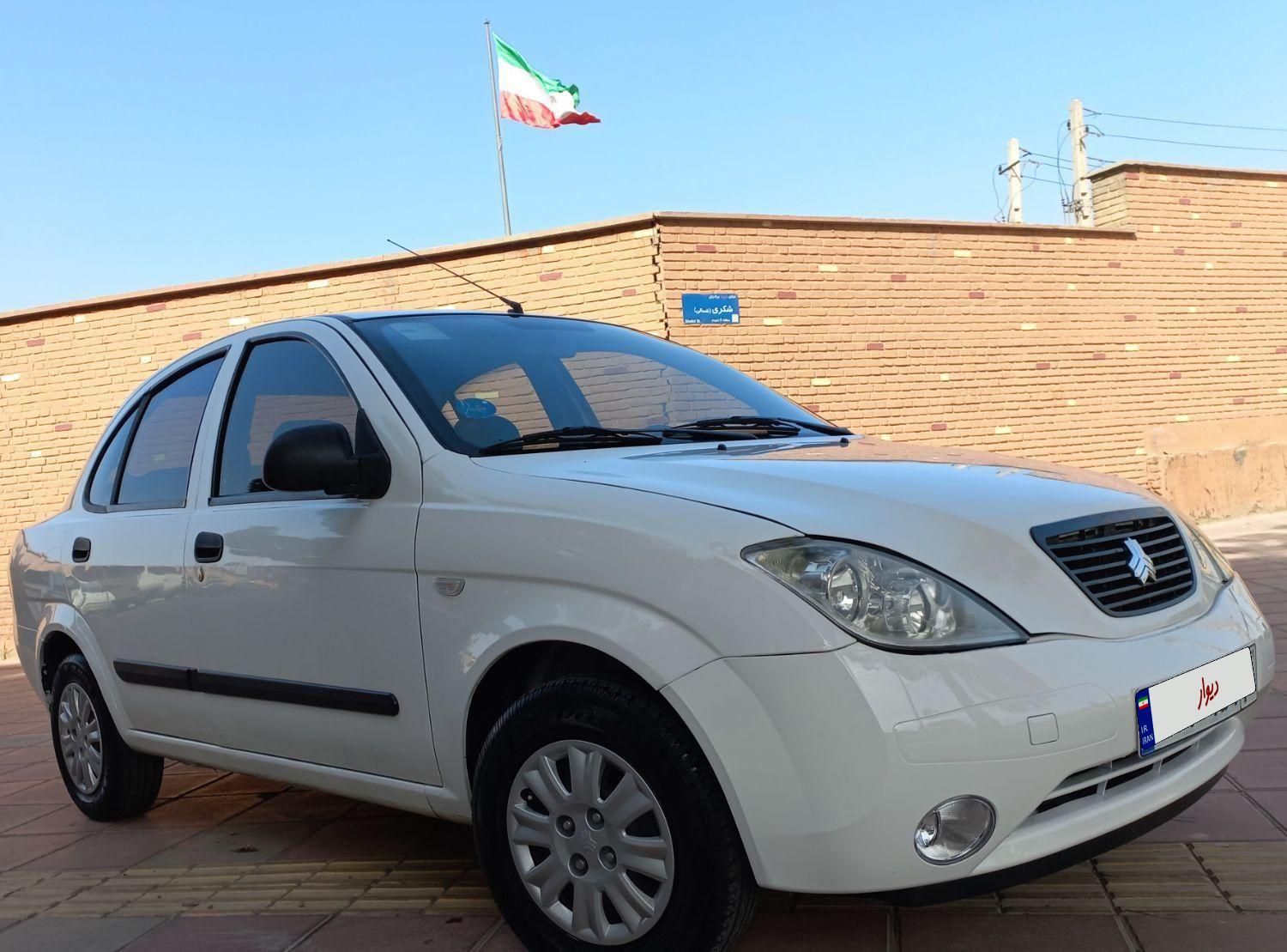 تیبا صندوق دار SX - 1392