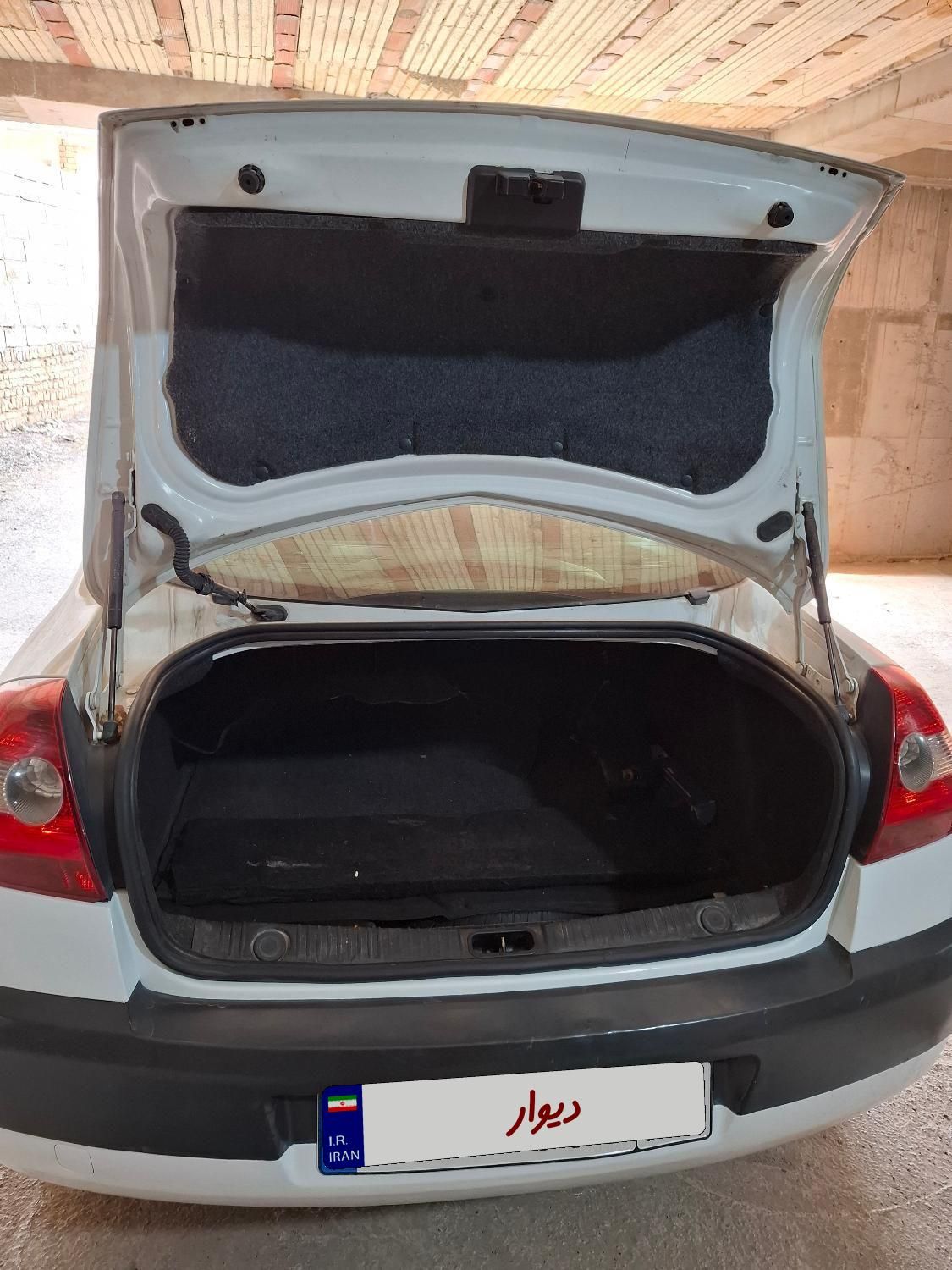 رنو مگان وارداتی دنده‌ای 1600 - 2006