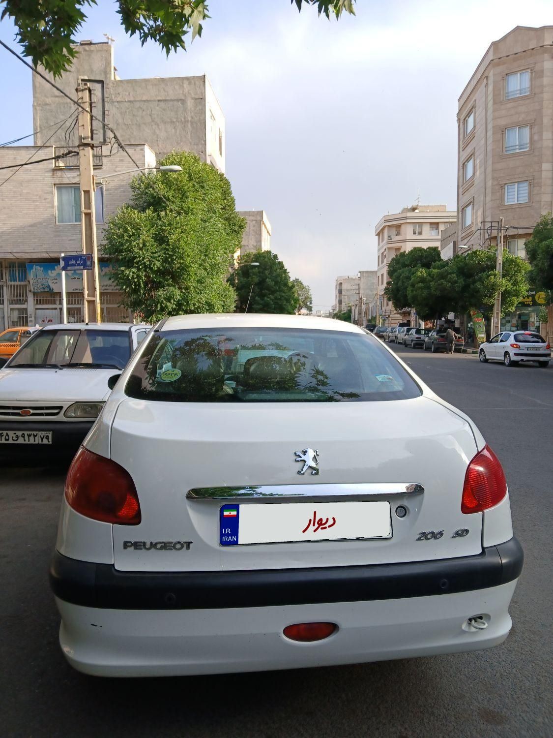پژو ۲۰۶ صندوق دار v8 - 1397