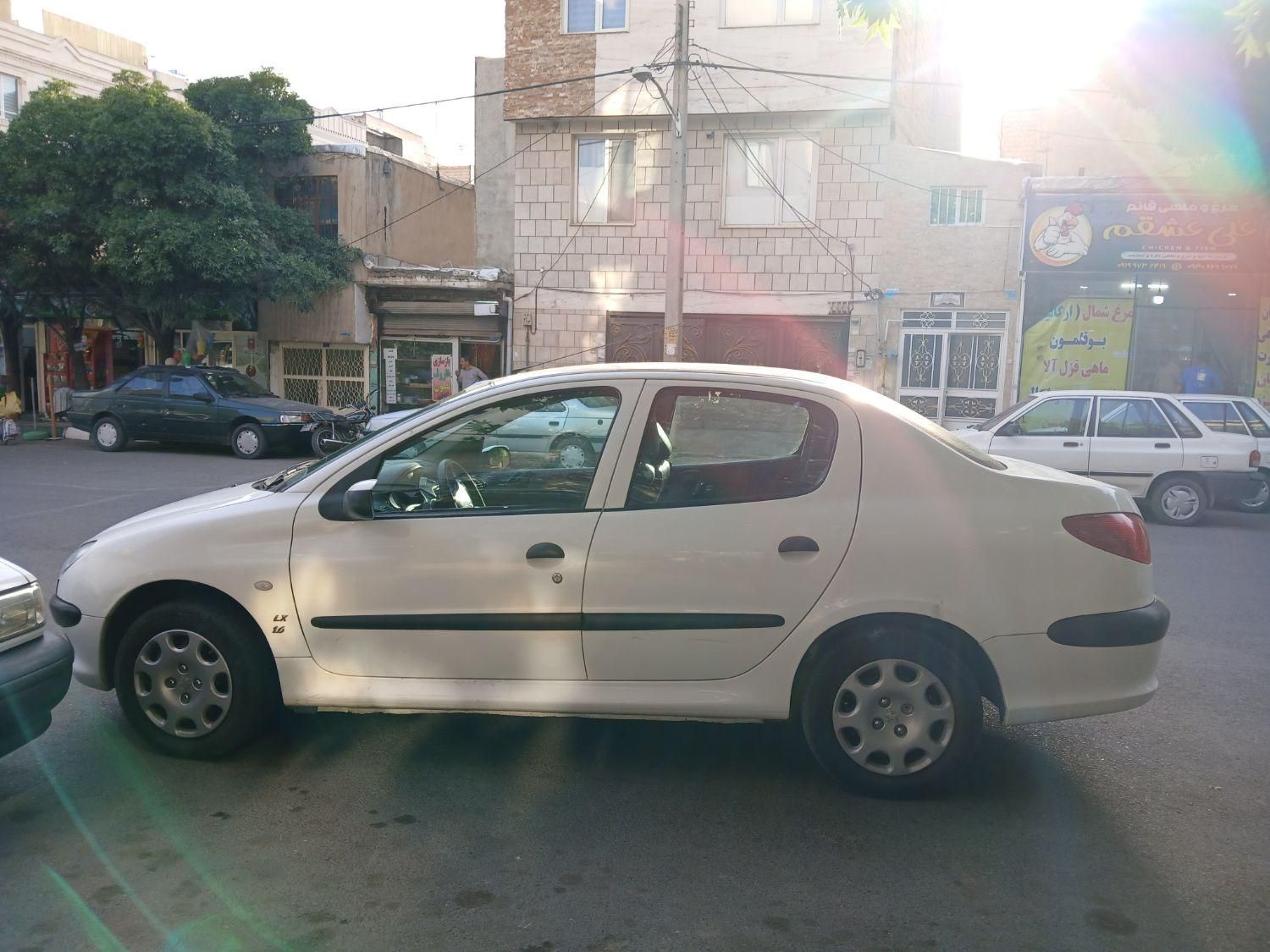 پژو ۲۰۶ صندوق دار v8 - 1397