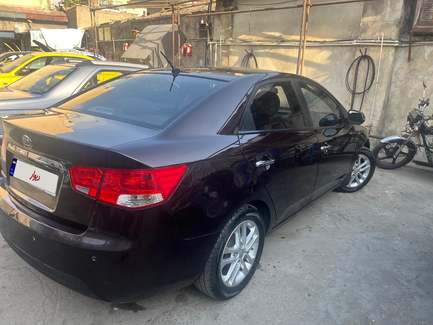 خودرو کیا، سراتو مونتاژ آگهی ann_18405789