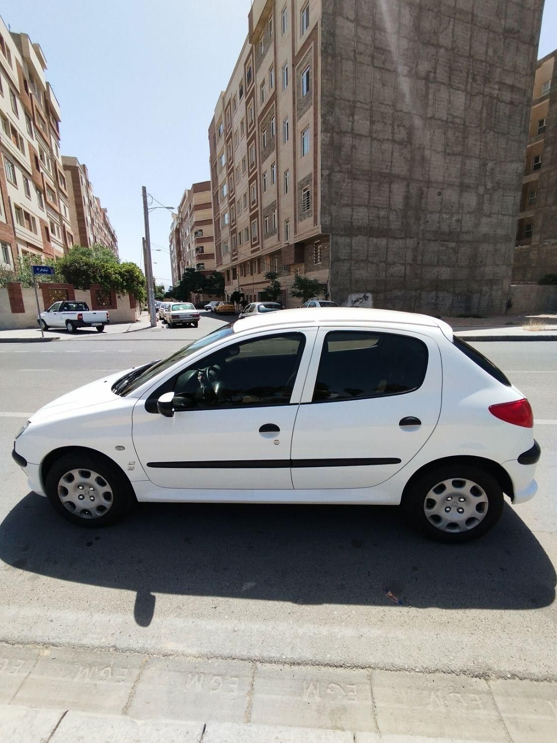 پژو 206 تیپ 5 - 1395
