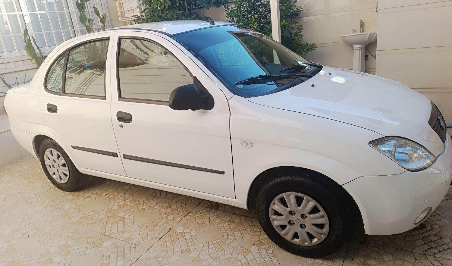 تیبا صندوق دار EX - 1394