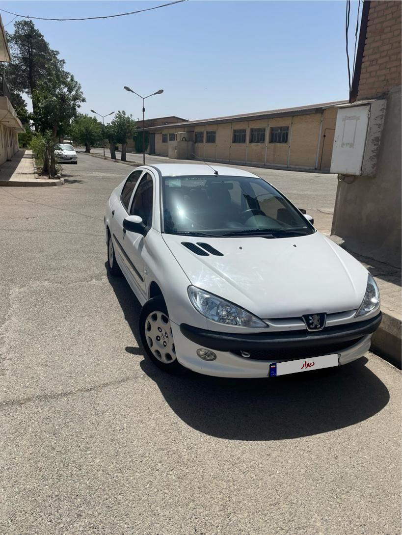 پژو ۲۰۶ صندوق دار v8 - 1397