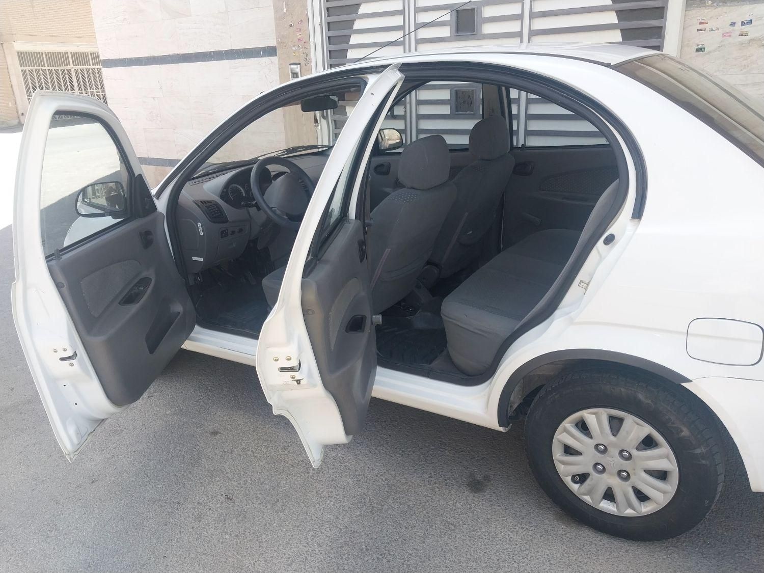 تیبا صندوق دار EX - 1393