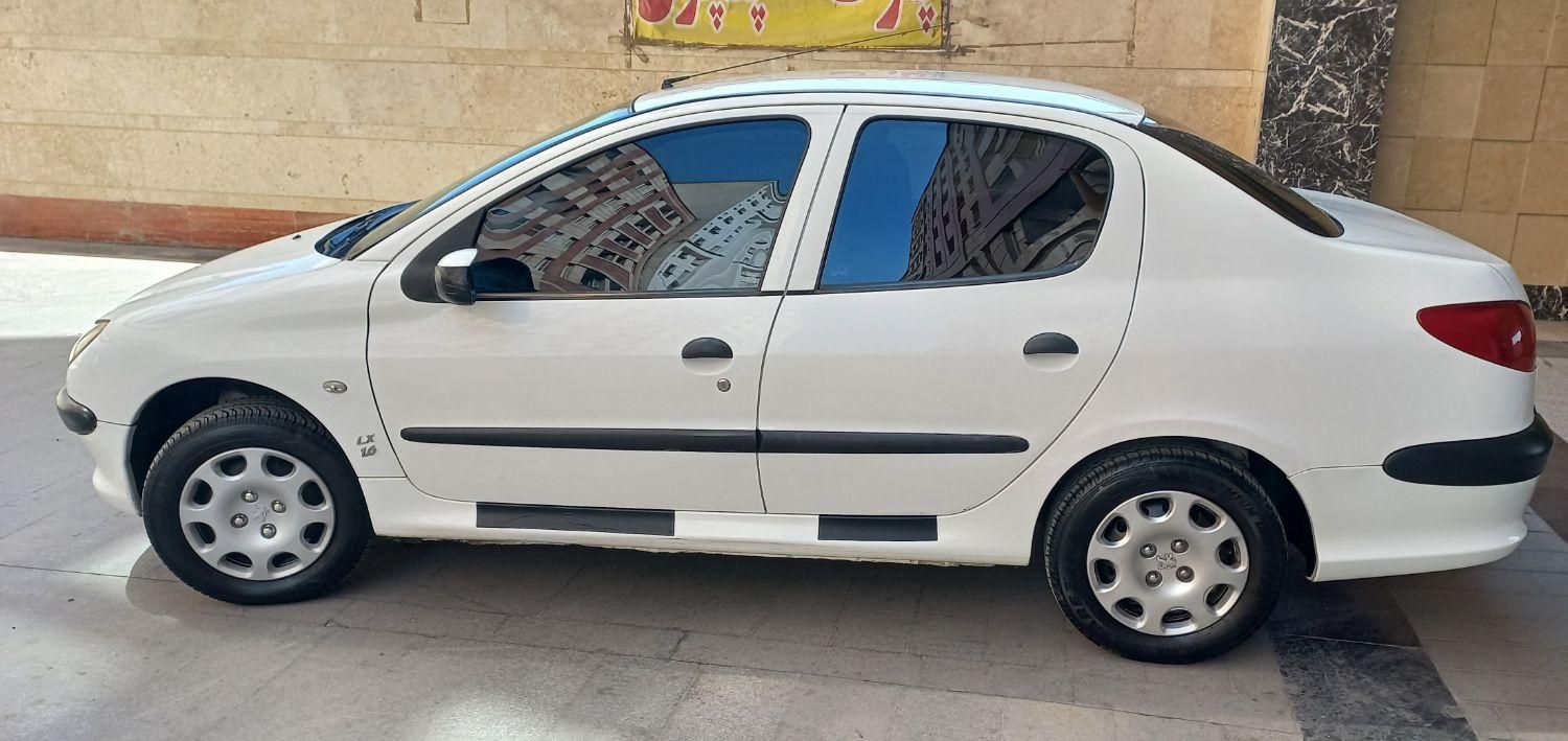 پژو ۲۰۶ صندوق دار v8 - 1390