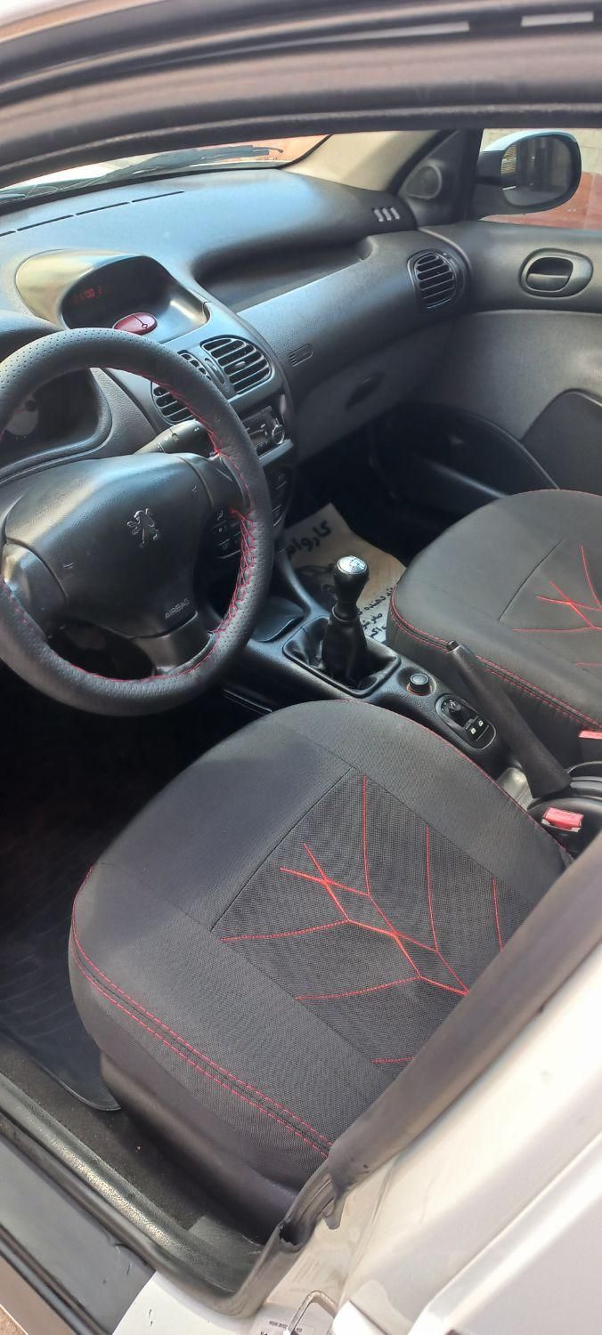 پژو ۲۰۶ صندوق دار v8 - 1390