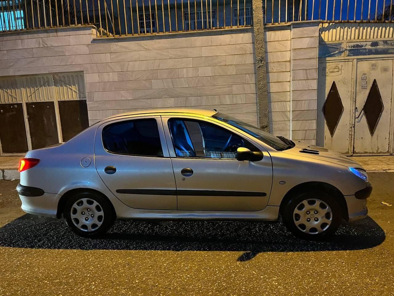پژو ۲۰۶ صندوق دار v8 - 1385