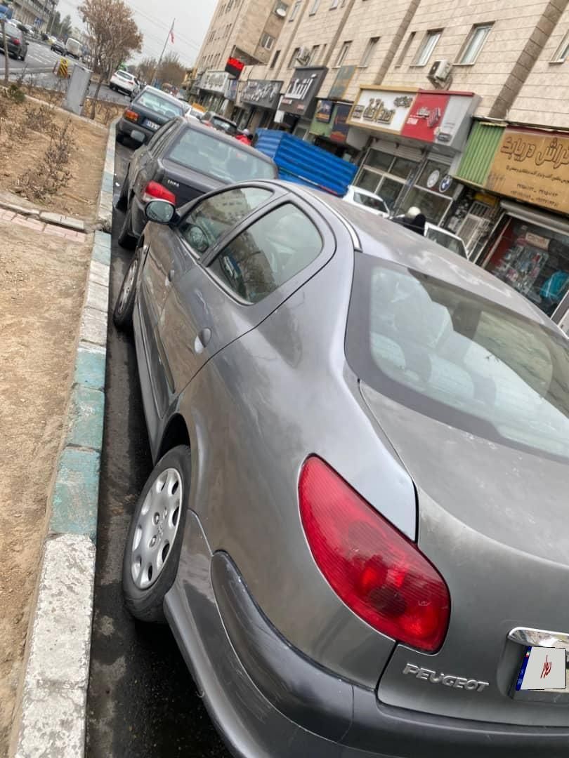 پژو ۲۰۶ صندوق دار v8 - 1386