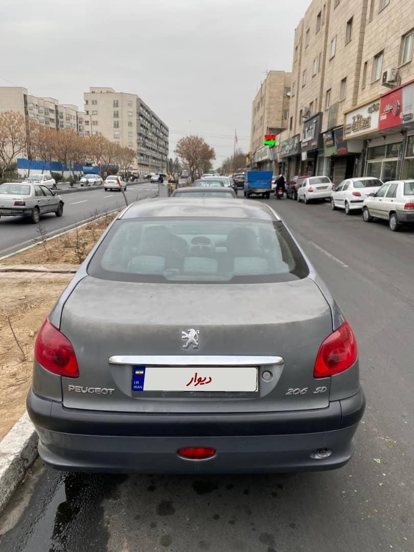 پژو ۲۰۶ صندوق دار v8 - 1386