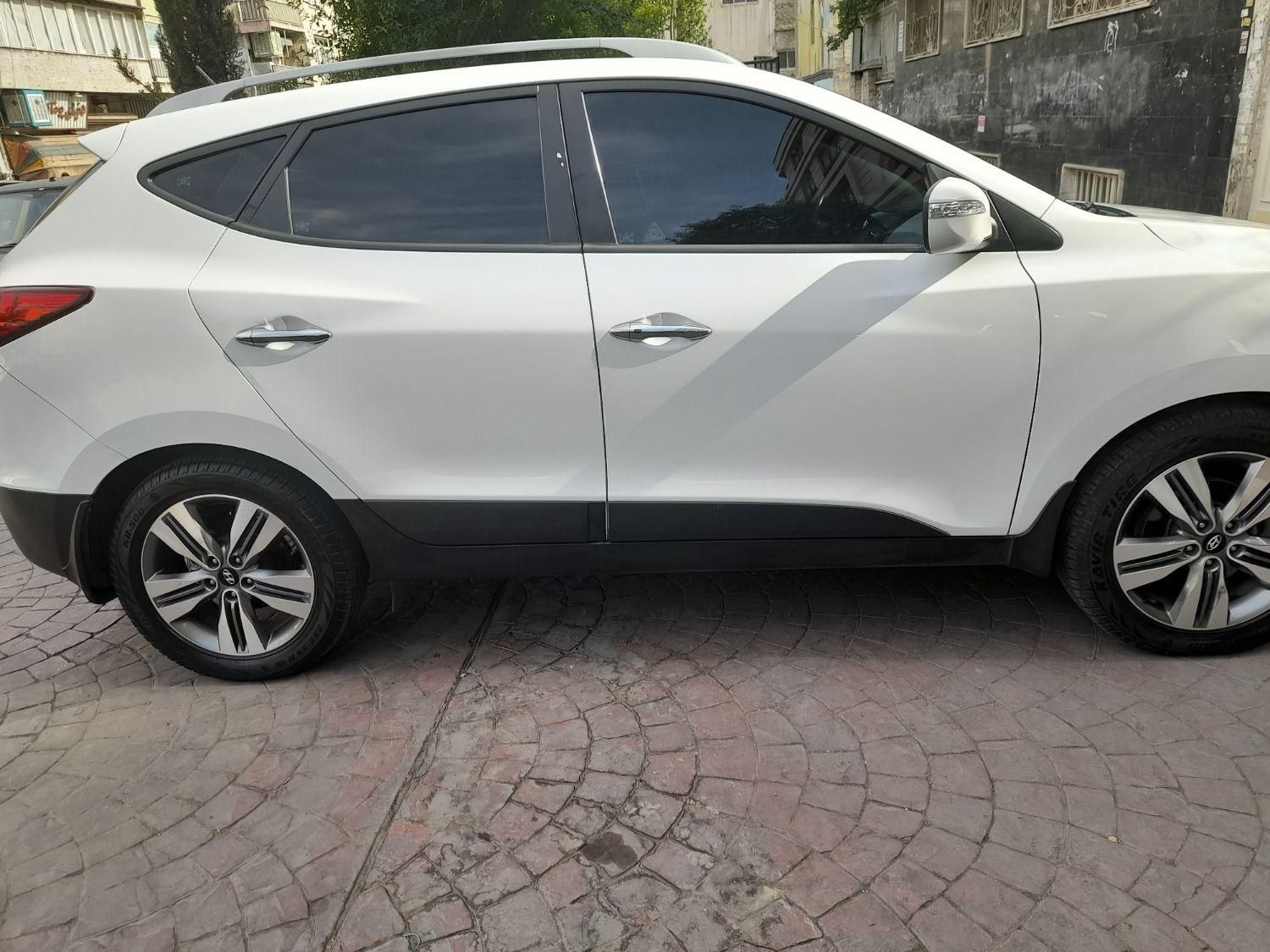 هیوندای توسان 2.4 لیتر - 2014