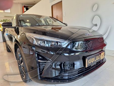 کی ام سی EJ7 142 کیلووات - 2024
