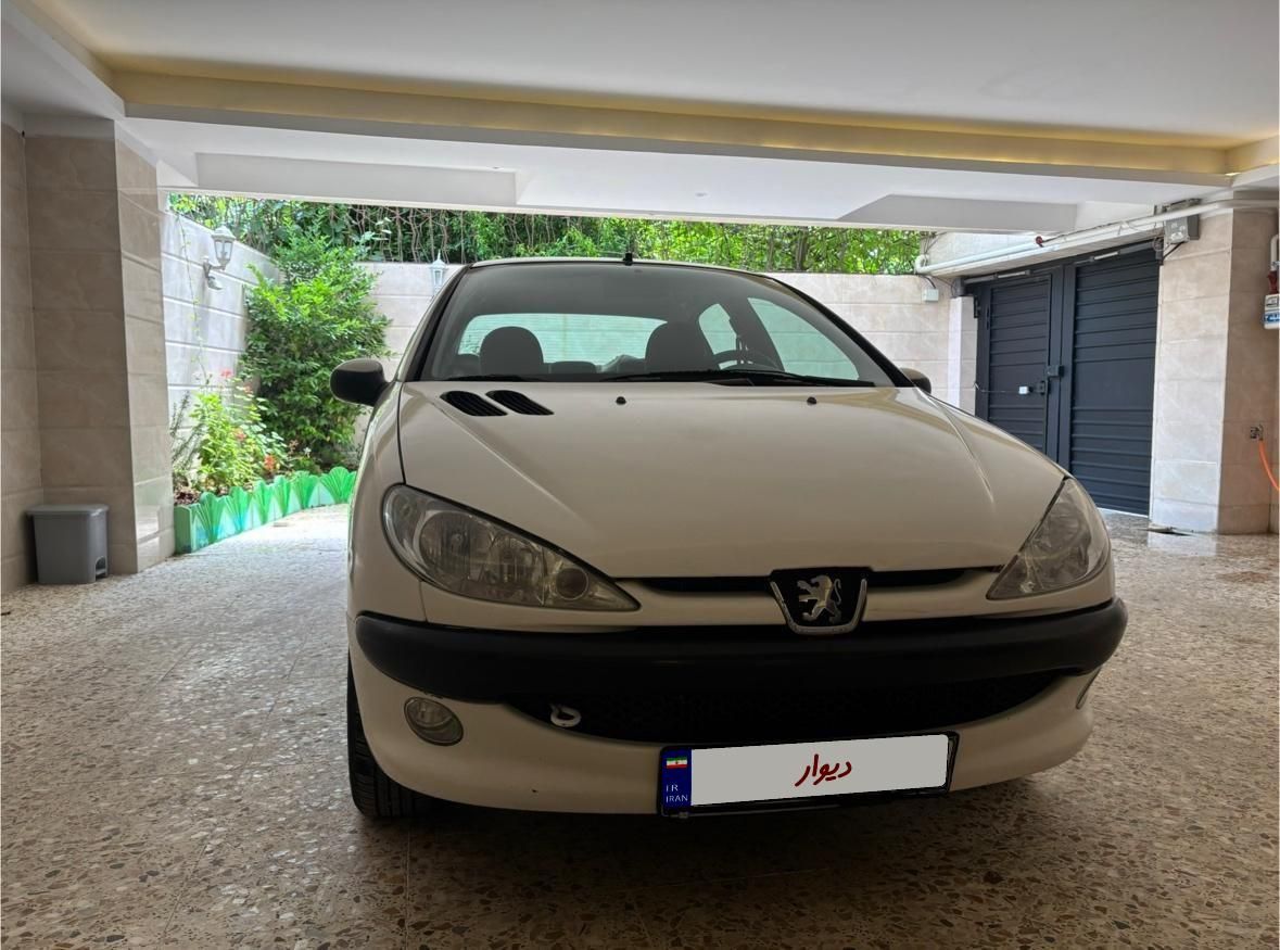 پژو ۲۰۶ صندوق دار v8 - 1395