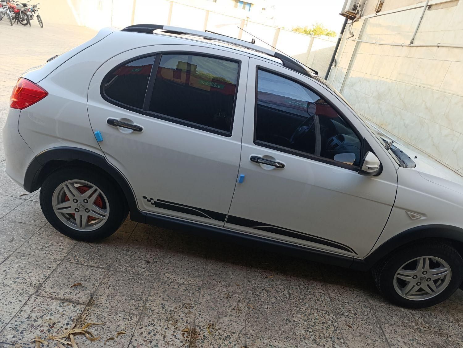 خودرو کوییک، R آگهی ann_18406565