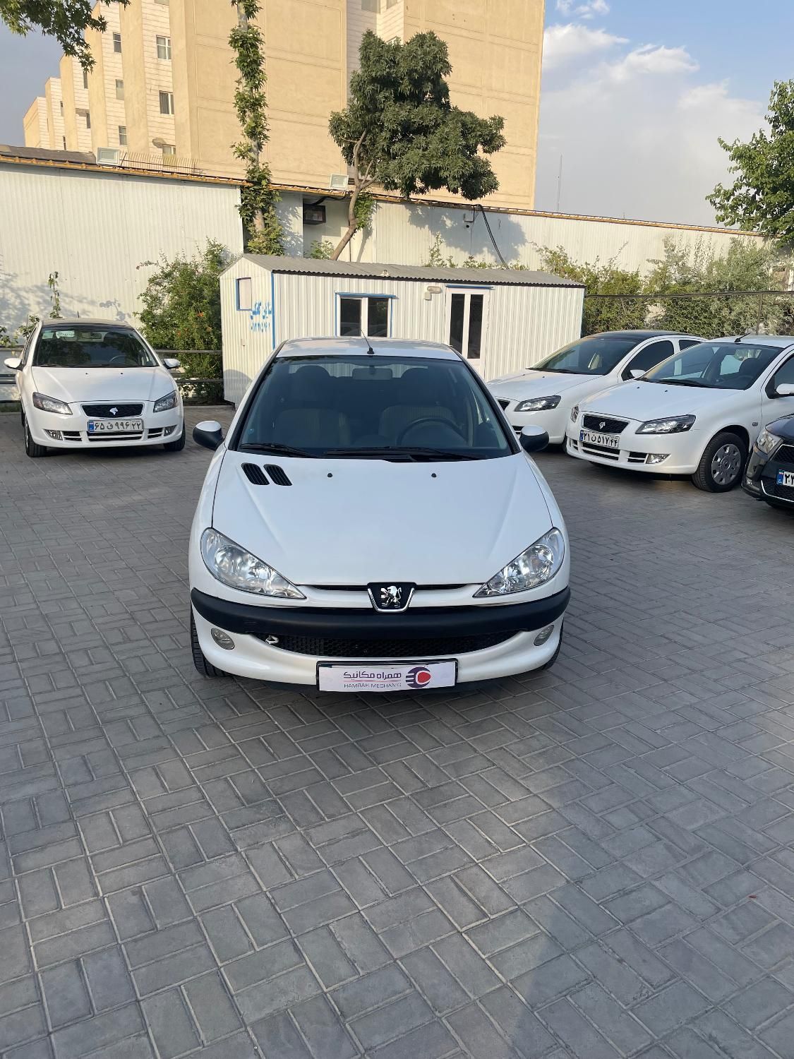 پژو ۲۰۶ صندوق دار v8 - 1399