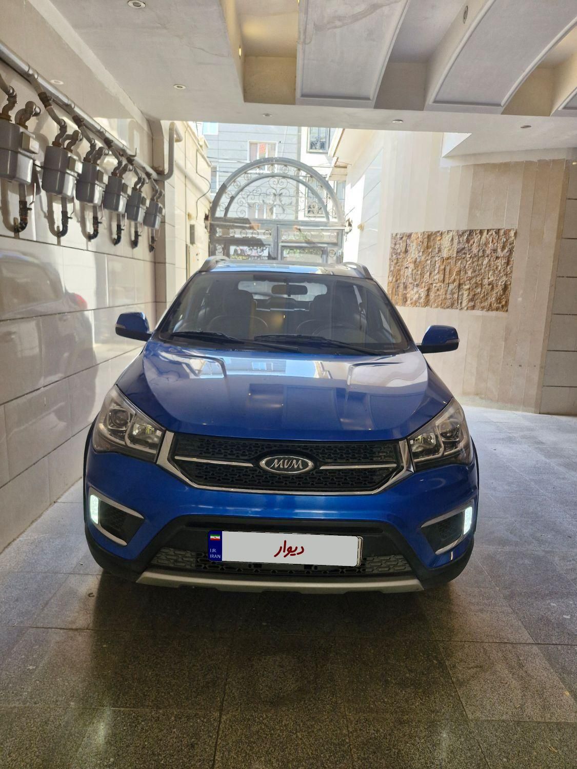 خودرو ام وی ام، X22 آگهی ann_18406700