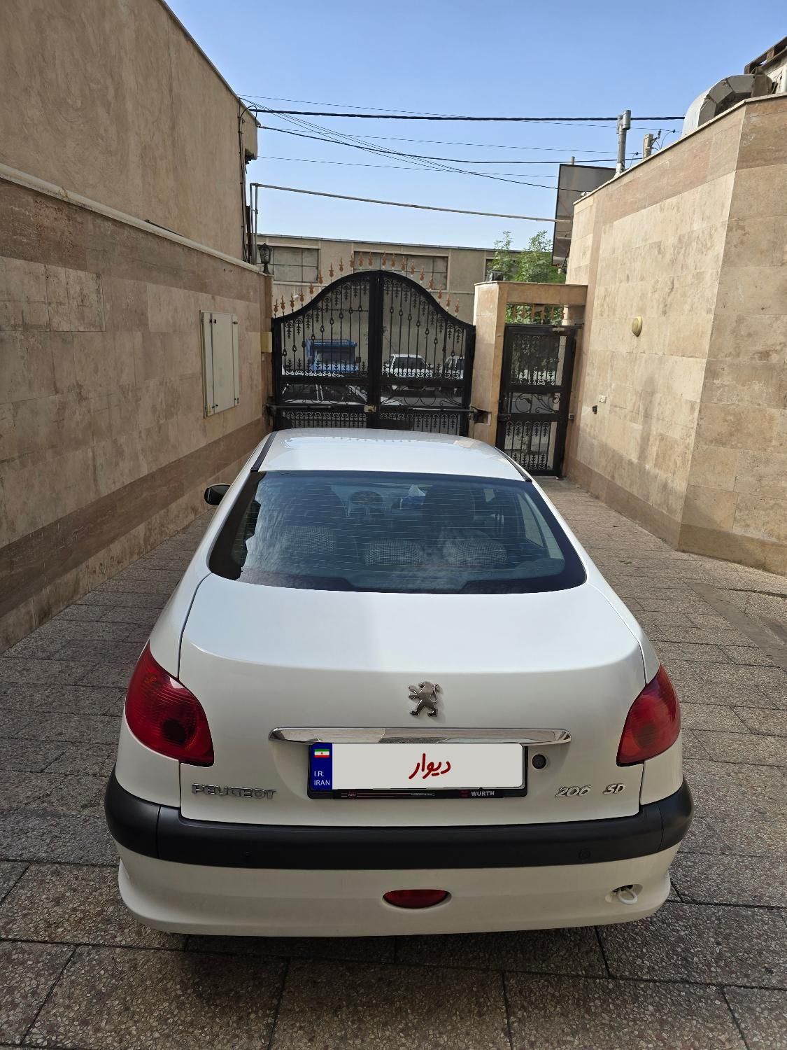 پژو ۲۰۶ صندوق دار v8 - 1396