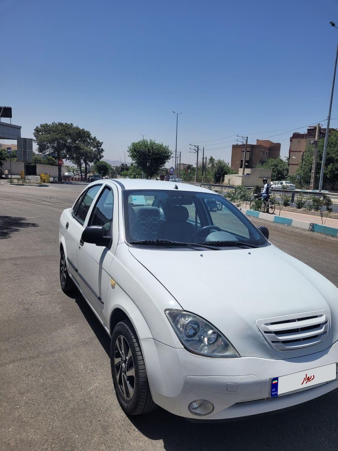 تیبا صندوق دار SX - 1398