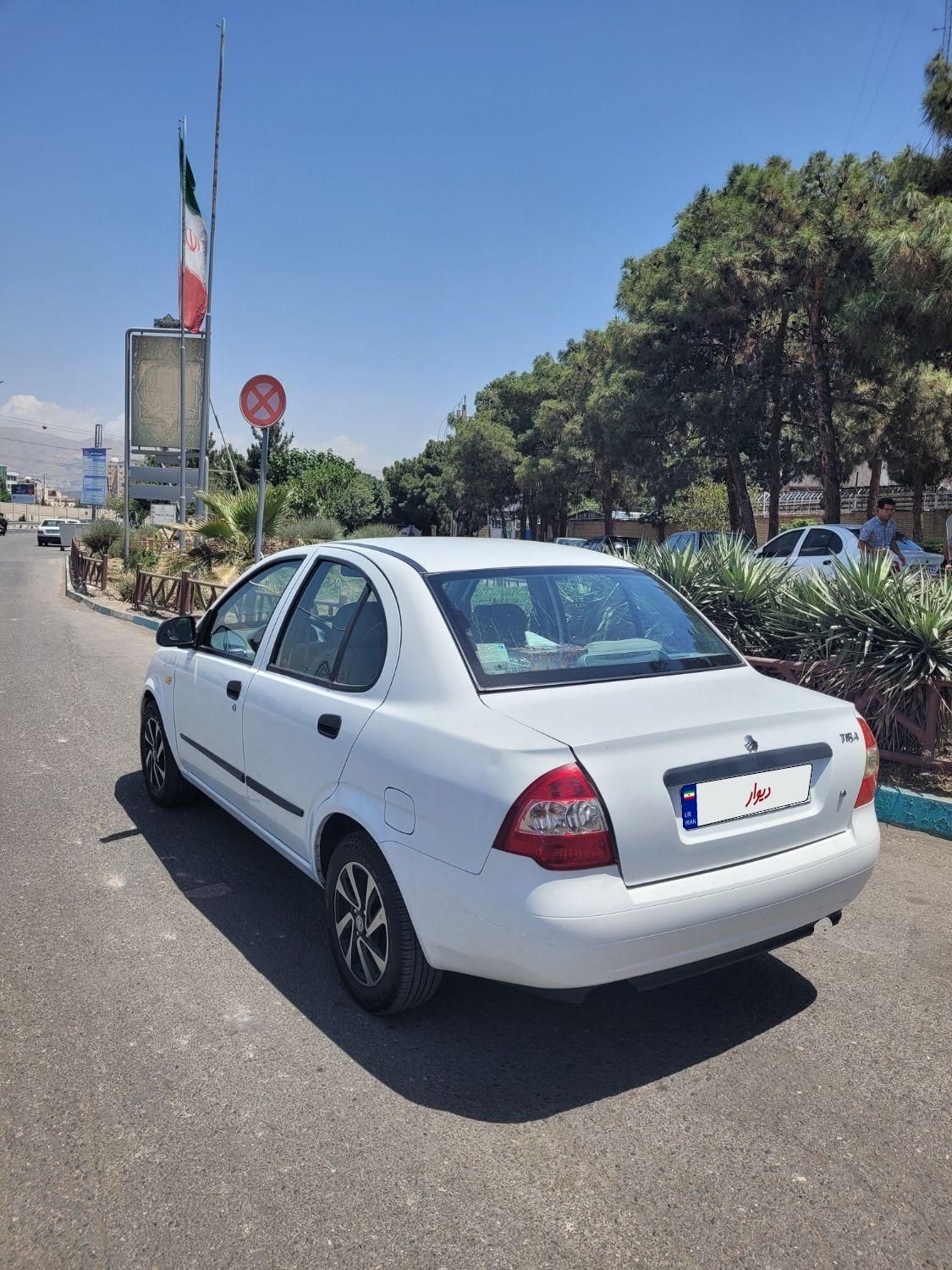 تیبا صندوق دار SX - 1398