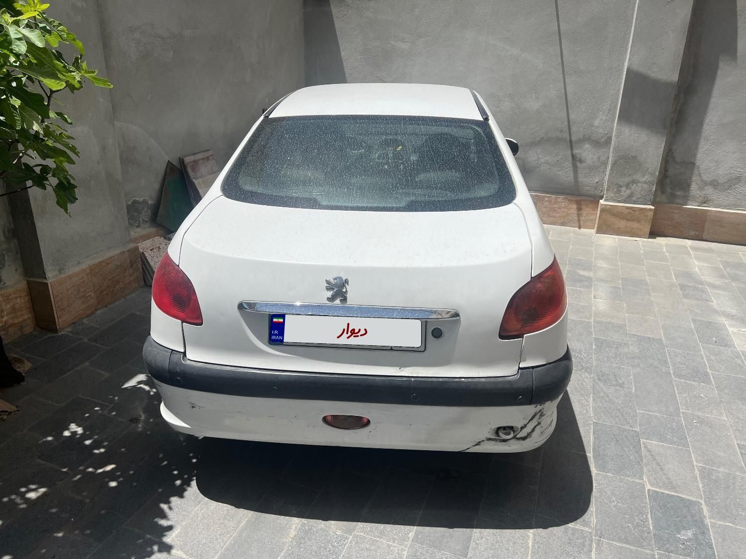 پژو ۲۰۶ صندوق دار v8 - 1390
