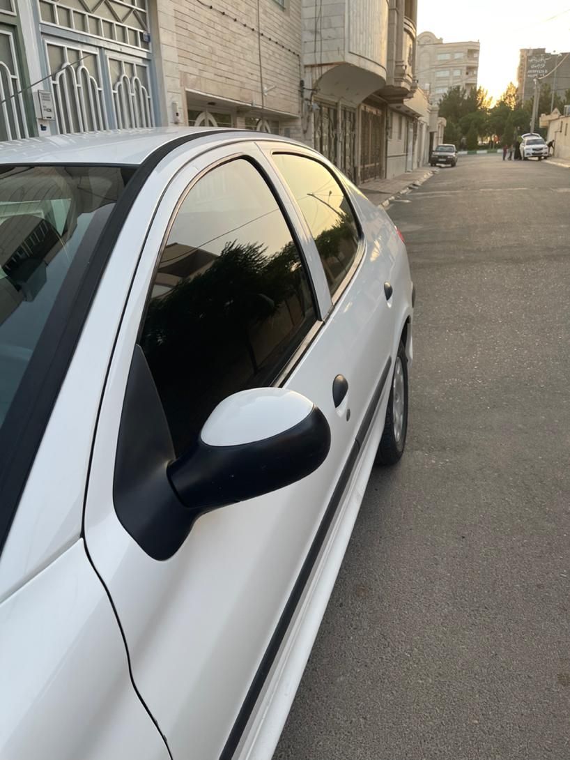 پژو ۲۰۶ صندوق دار v8 - 1395