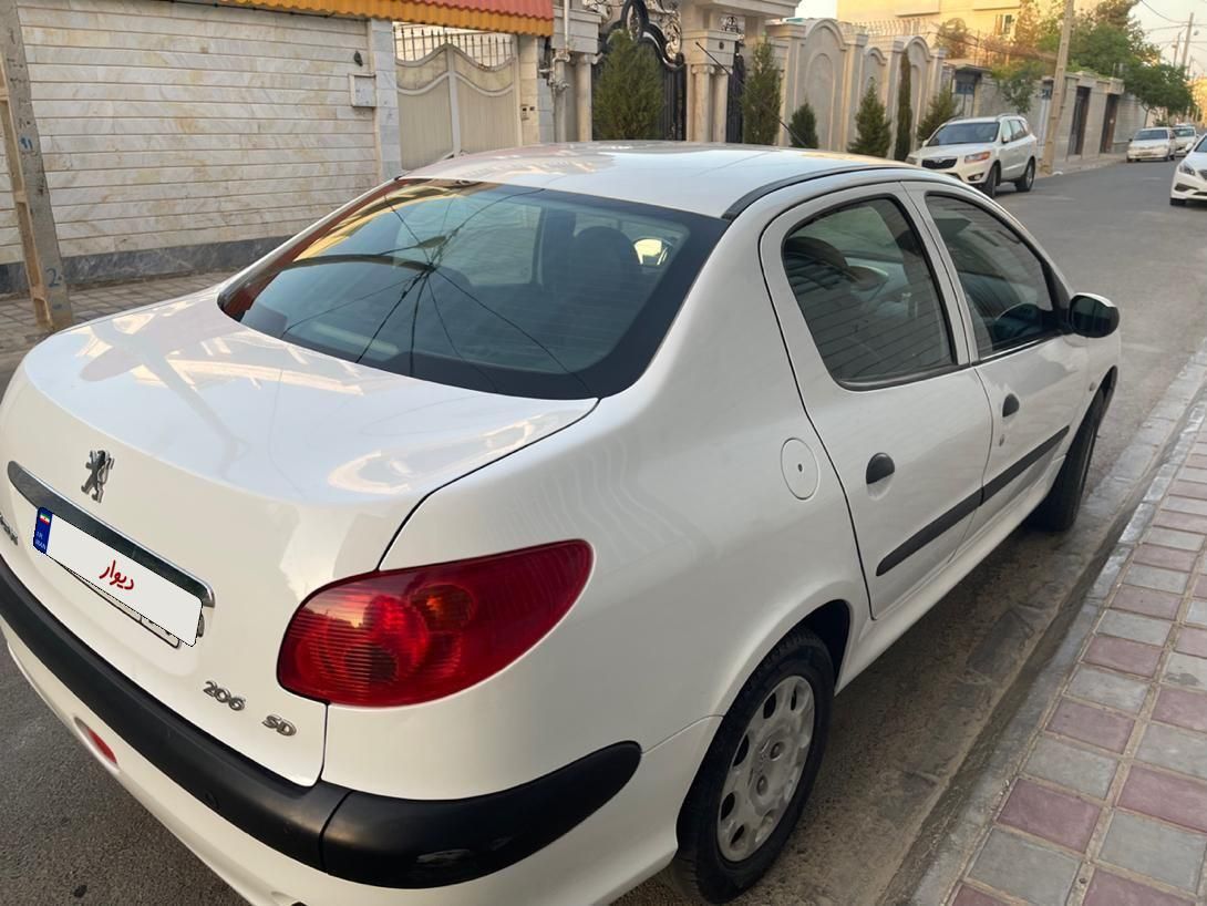 پژو ۲۰۶ صندوق دار v8 - 1395
