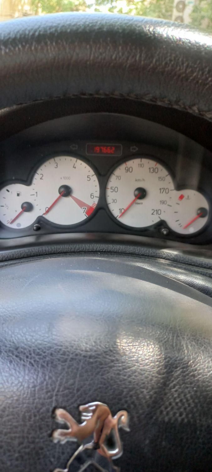 پژو ۲۰۶ صندوق دار v8 - 1393