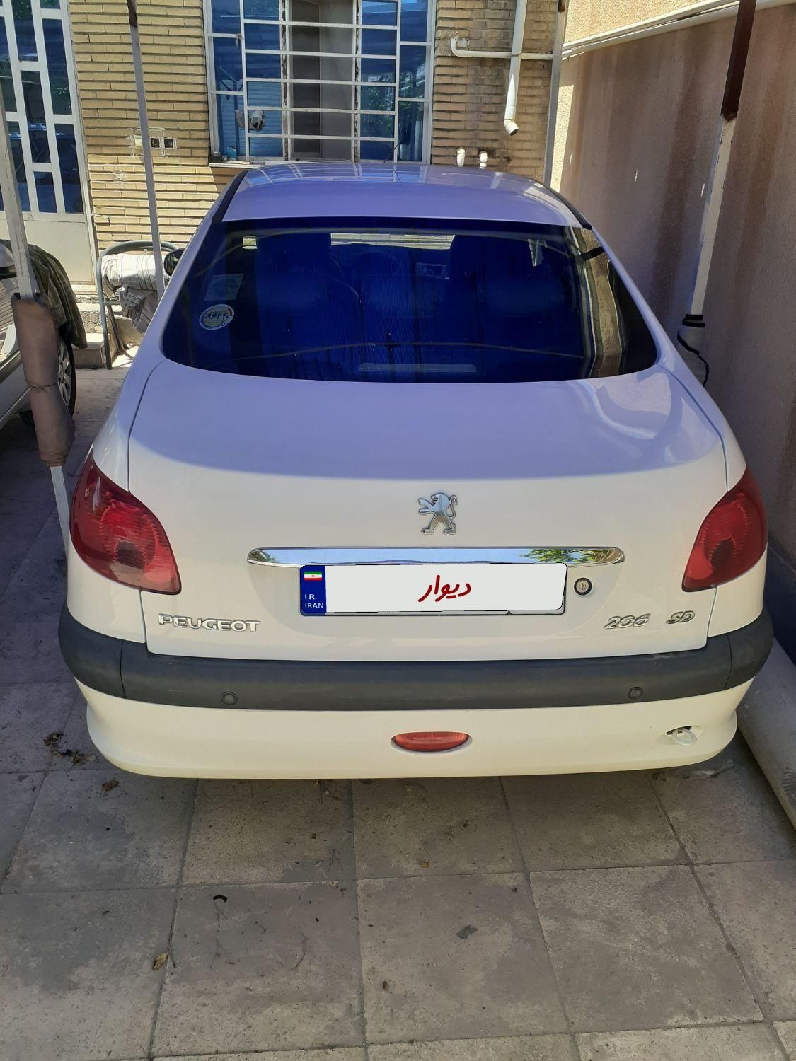 پژو ۲۰۶ صندوق دار v8 - 1395