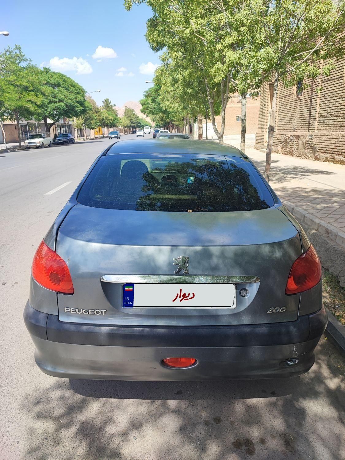 پژو ۲۰۶ صندوق دار v6 - 1389