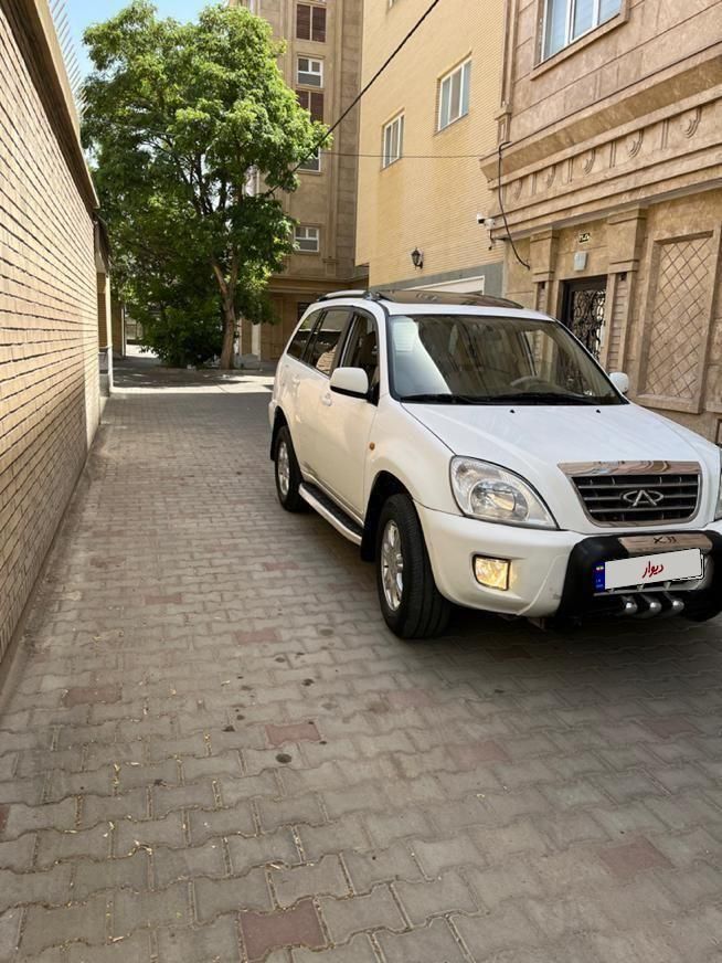 ام وی ام X33 دنده‌ای ساده - 2011