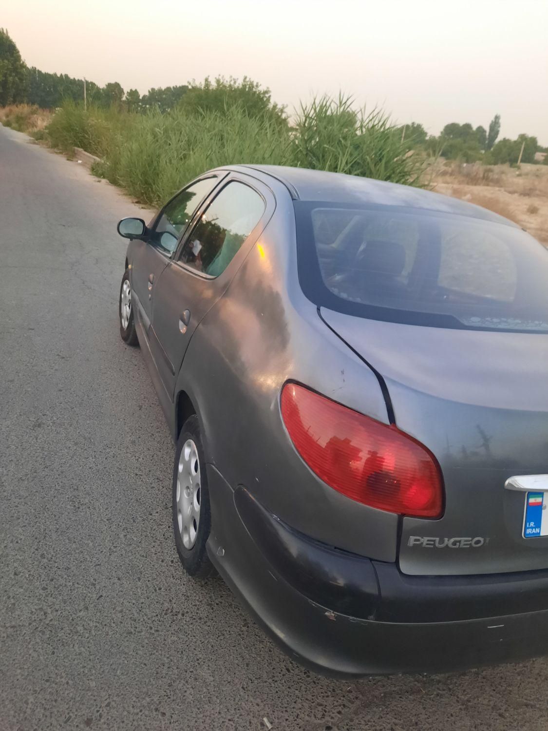 پژو ۲۰۶ صندوق دار v20 - 1389