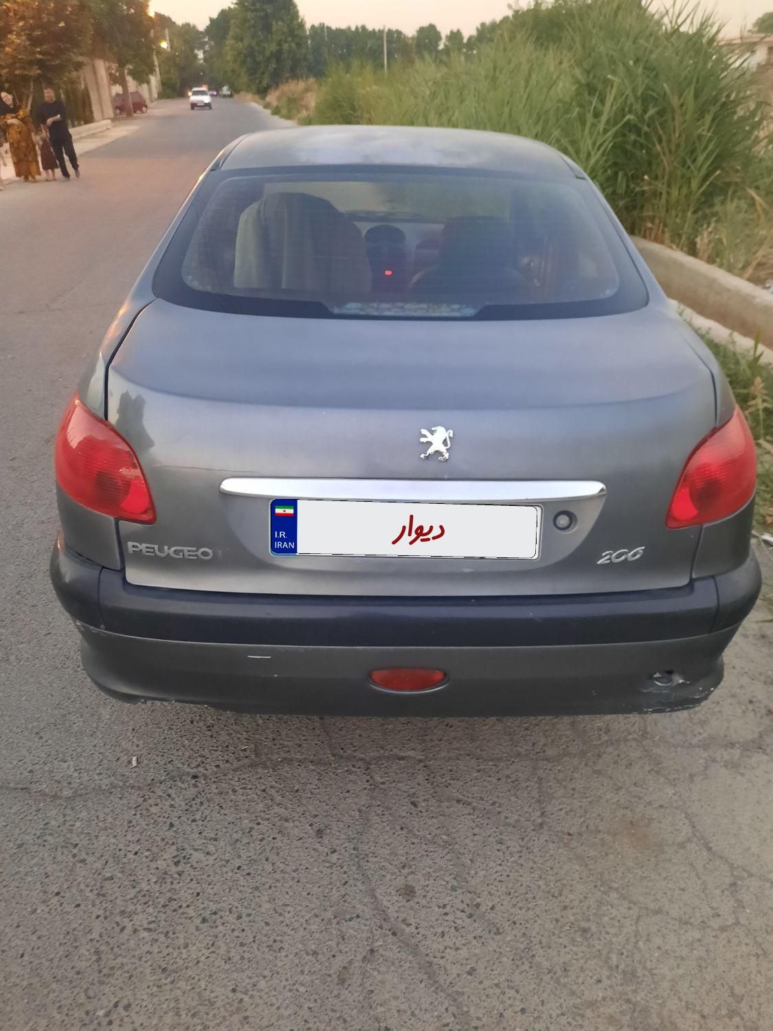 پژو ۲۰۶ صندوق دار v20 - 1389