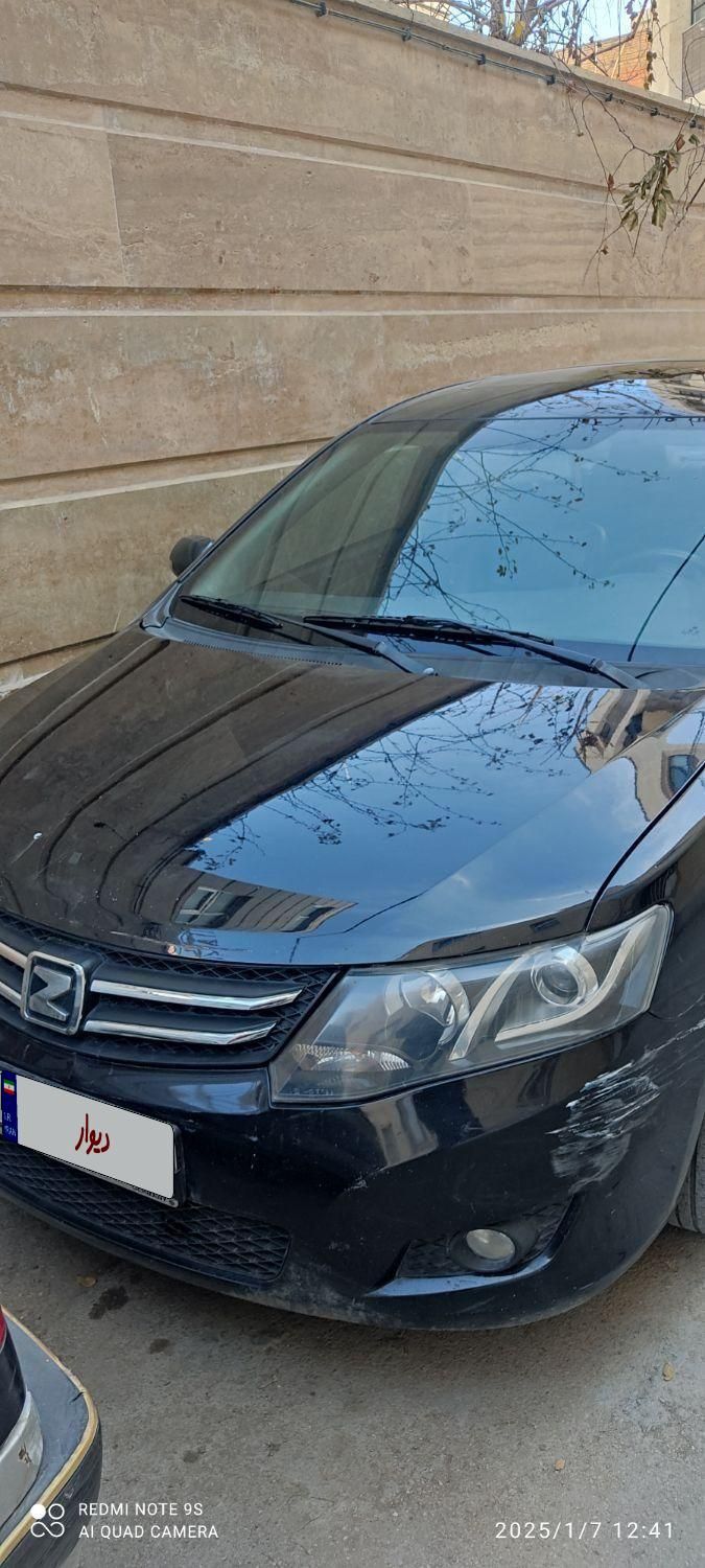 خودرو زوتی، Z300 آگهی ann_18408563