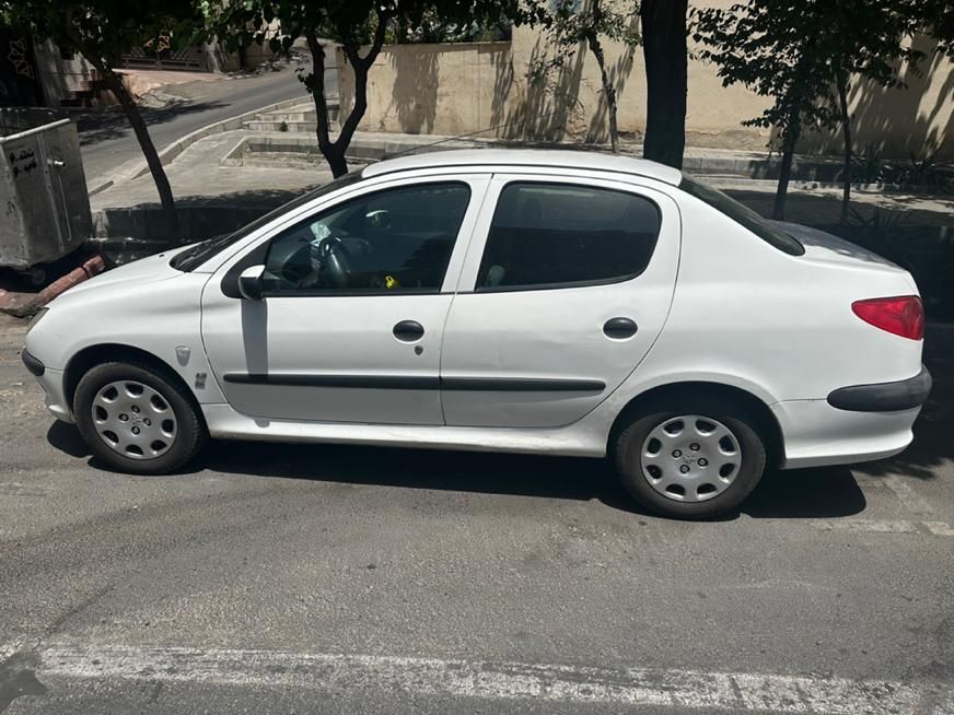 پژو ۲۰۶ صندوق دار v8 - 1395