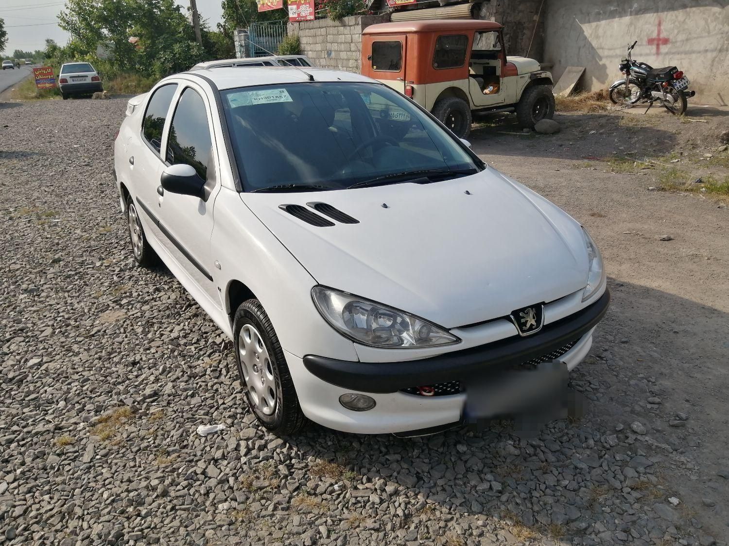 پژو ۲۰۶ صندوق دار v8 - 1395