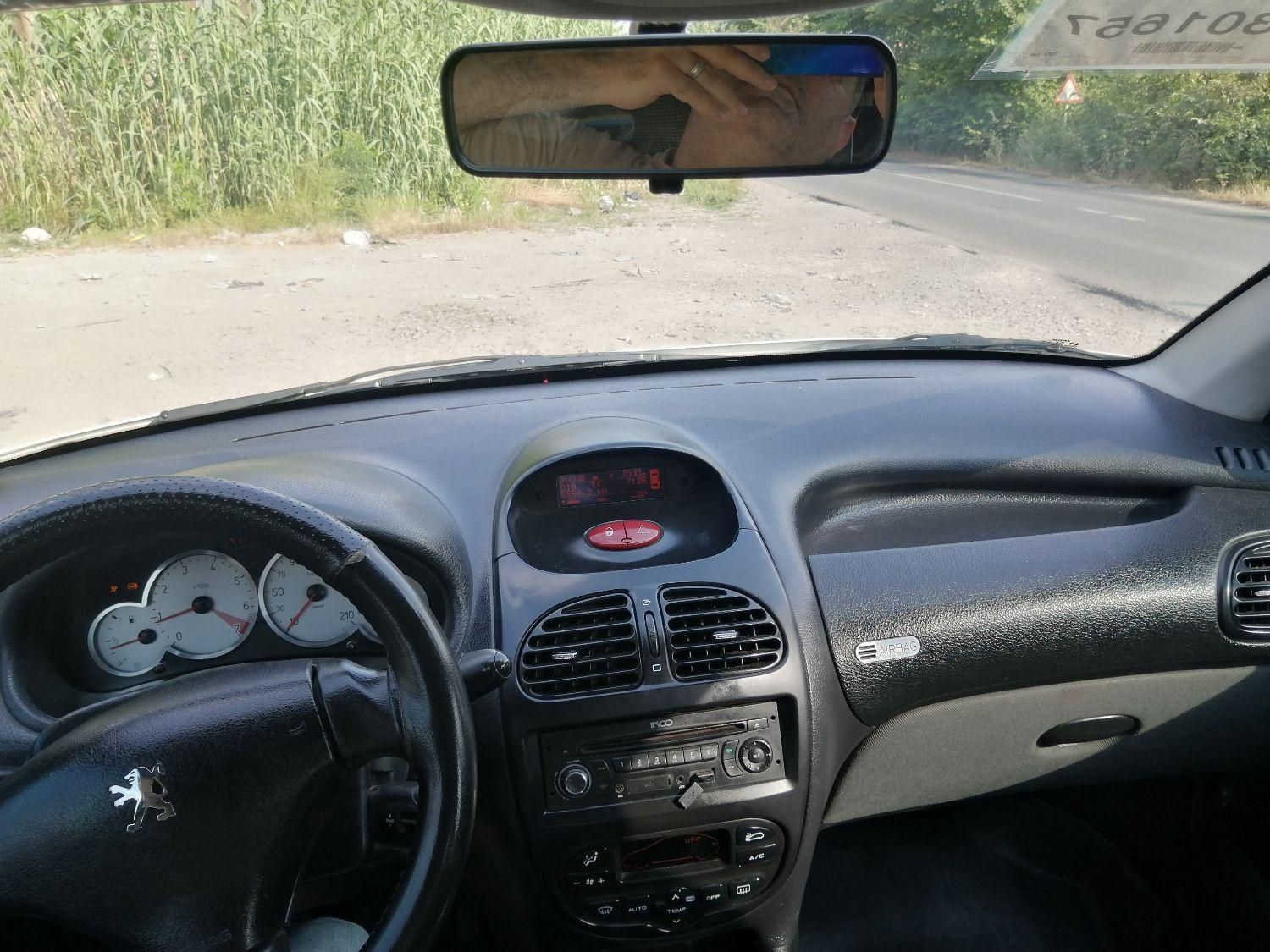 پژو ۲۰۶ صندوق دار v8 - 1395