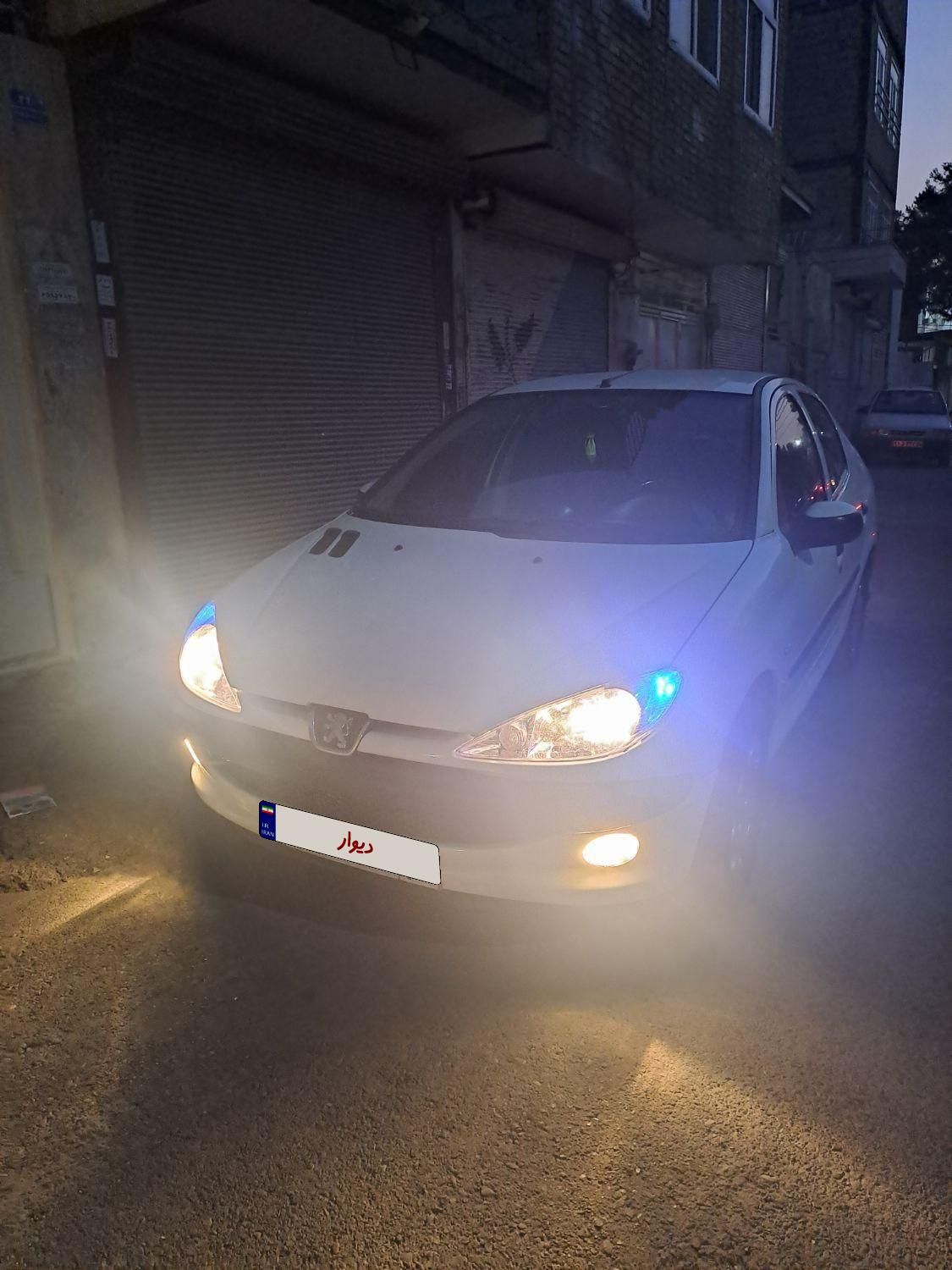 پژو ۲۰۶ صندوق دار v8 - 1396
